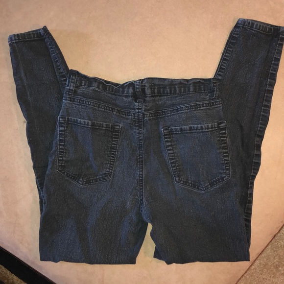 Jeans - Picture 2 of 4